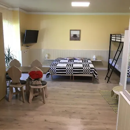 Reinholdi Puhkemaja Dom wakacyjny Jabara